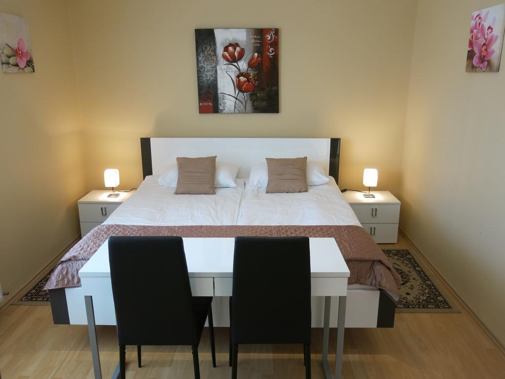 Guest House Golja Μπλεντ Δωμάτιο φωτογραφία