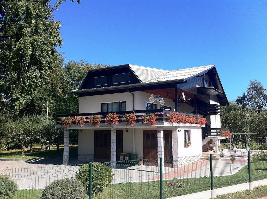 Guest House Golja Μπλεντ Εξωτερικό φωτογραφία